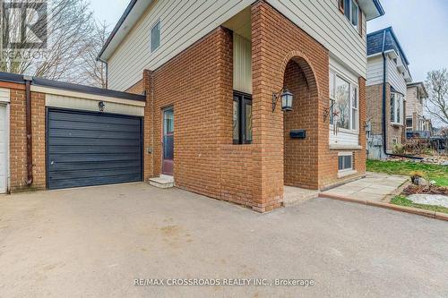 119 Lawrence Cres, Clarington, ON - Outdoor With Exterior