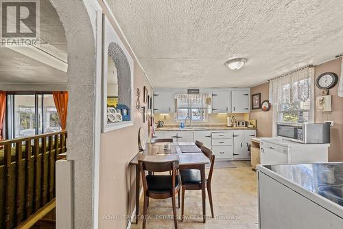 130 Pilkey Rd, Uxbridge, ON - Indoor Photo Showing Kitchen