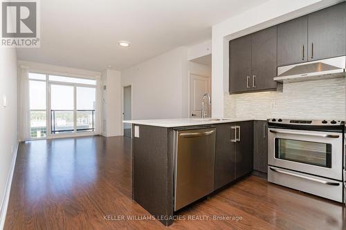 #908 -55 Oneida Cres, Richmond Hill, ON - Indoor Photo Showing Kitchen With Upgraded Kitchen