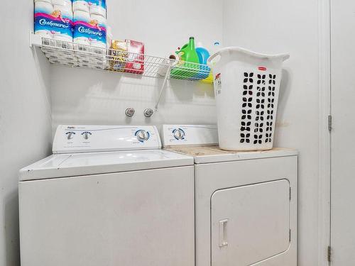 Salle de lavage - 2072 Rue Des Sarcelles, Vaudreuil-Dorion, QC - Indoor Photo Showing Laundry Room