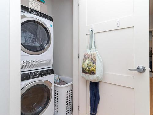 6556 Goodmere Rd, Sooke, BC - Indoor Photo Showing Laundry Room