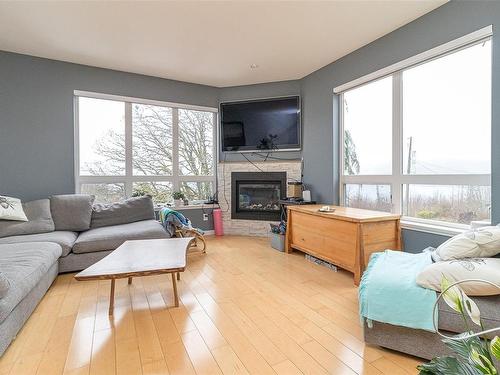 6556 Goodmere Rd, Sooke, BC - Indoor Photo Showing Living Room With Fireplace