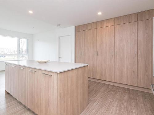 218-960 Reunion Ave, Langford, BC - Indoor Photo Showing Kitchen With Upgraded Kitchen