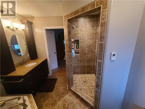 15062 Colonial Drive, Ingleside, ON - Indoor Photo Showing Bathroom