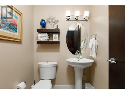 1395 Ellis Street Unit# 1104, Kelowna, BC - Indoor Photo Showing Bathroom