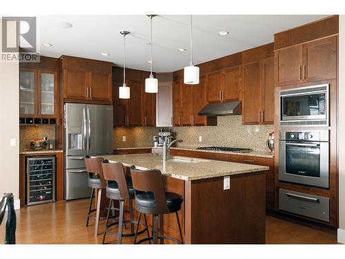 1395 Ellis Street Unit# 1104, Kelowna, BC - Indoor Photo Showing Kitchen With Upgraded Kitchen