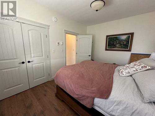 5756 Timothy Lake Road, Lac La Hache, BC - Indoor Photo Showing Bedroom