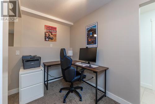 5604 Mcguckin Place, Prince George, BC - Indoor Photo Showing Office