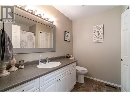 3-233 Brooke Drive, Chase, BC - Indoor Photo Showing Bathroom