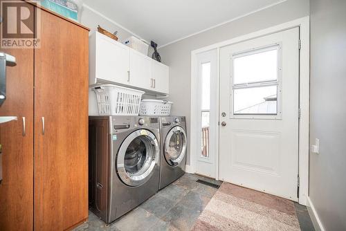 Main Floor Laundry - 509 Lloyd Drive, Pembroke, ON - Indoor Photo Showing Laundry Room