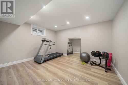 402 3 Line S, Oro-Medonte, ON - Indoor Photo Showing Gym Room
