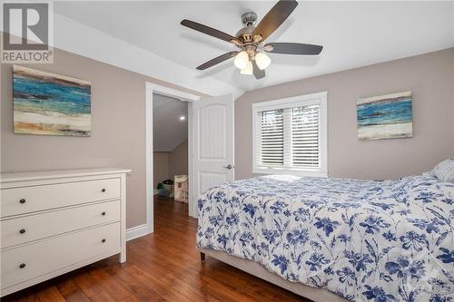 254 Lakeshore Road, White Lake, ON - Indoor Photo Showing Bedroom
