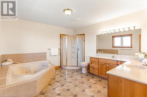 149 Grandore Street W, Georgian Bluffs, ON - Indoor Photo Showing Bathroom