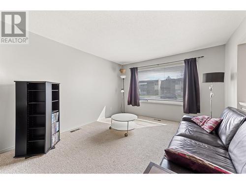 218 Briarwood Road, Kelowna, BC - Indoor Photo Showing Other Room