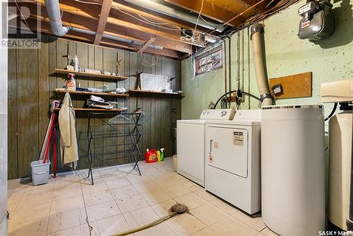110 Milford Crescent, Regina, SK - Indoor Photo Showing Laundry Room