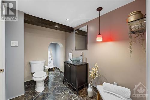 2561 Hanlon Avenue, Ottawa, ON - Indoor Photo Showing Bathroom