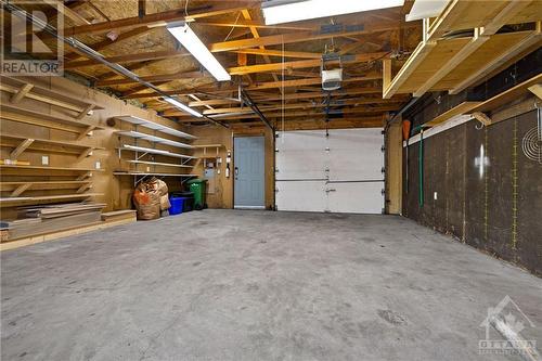 2561 Hanlon Avenue, Ottawa, ON - Indoor Photo Showing Garage