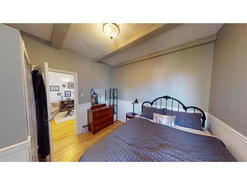 112 12Th Avenue S, Cranbrook, BC - Indoor Photo Showing Bedroom