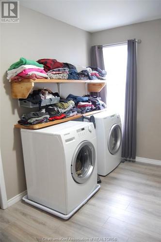 282 Victoria Street, Highgate, ON - Indoor Photo Showing Laundry Room