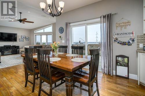 2516 County 9 Rd, Greater Napanee, ON - Indoor Photo Showing Dining Room