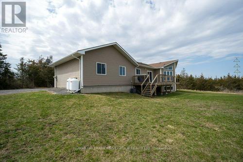 2516 County 9 Road, Greater Napanee, ON - Outdoor