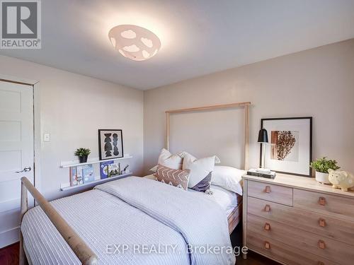 3 Dundana Ave, Hamilton, ON - Indoor Photo Showing Bedroom
