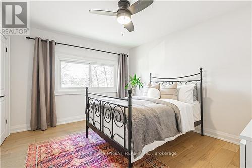 104 Price Avenue, Hamilton, ON - Indoor Photo Showing Bedroom
