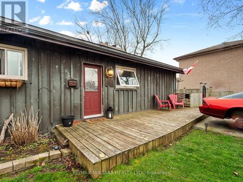 320 Albany St, Fort Erie, ON - Outdoor With Deck Patio Veranda With Exterior