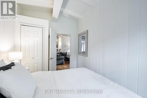 113 Victoria Beach Road, Cramahe, ON - Indoor Photo Showing Bedroom