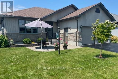 82 Dorchester Dr, Prince Edward County, ON - Outdoor