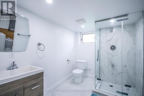 2545 Windjammer Rd, Mississauga, ON - Indoor Photo Showing Bathroom
