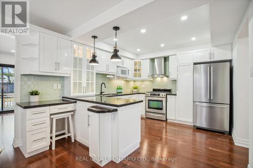 196 Gamble Ave, Toronto, ON - Indoor Photo Showing Kitchen With Upgraded Kitchen