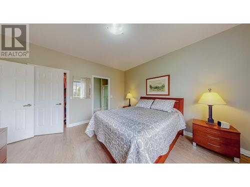 5820 89Th Street Unit# 303, Osoyoos, BC - Indoor Photo Showing Bedroom