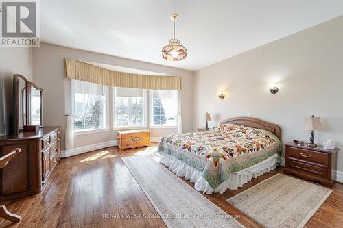 15480 10Th Concession, King, ON - Indoor Photo Showing Bedroom