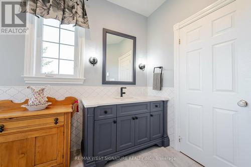 15480 10Th Concession, King, ON - Indoor Photo Showing Bathroom