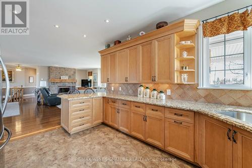 15480 10Th Concession, King, ON - Indoor Photo Showing Kitchen