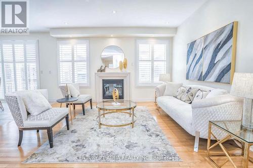 48 Farmhouse Cres, Richmond Hill, ON - Indoor Photo Showing Living Room With Fireplace