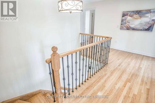 48 Farmhouse Cres, Richmond Hill, ON - Indoor Photo Showing Other Room