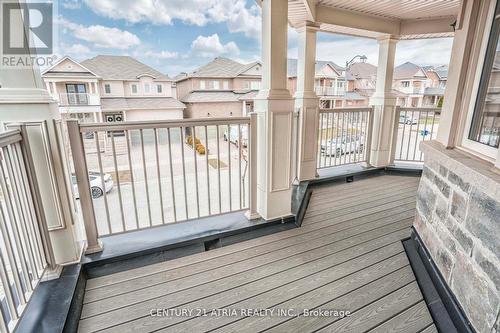 48 Farmhouse Cres, Richmond Hill, ON - Outdoor With Balcony With Exterior