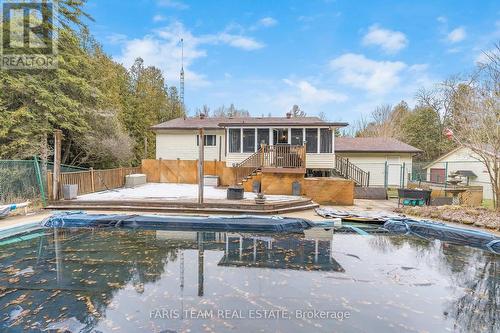 8570 8Th Line, Essa, ON - Outdoor With In Ground Pool