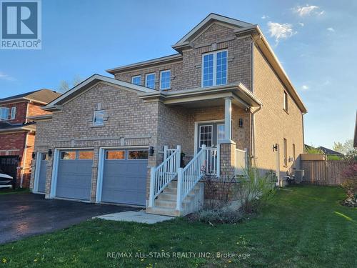 8 White Cres, Barrie, ON - Outdoor
