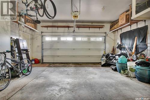 114 6Th Avenue E, Delisle, SK - Indoor Photo Showing Garage