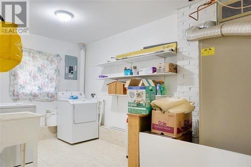 91 Oriole Street, Kitimat, BC - Indoor Photo Showing Laundry Room