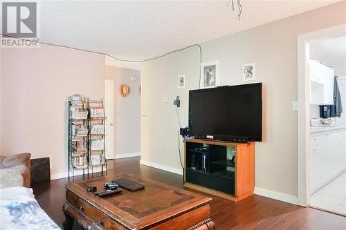 91 Oriole Street, Kitimat, BC - Indoor Photo Showing Living Room