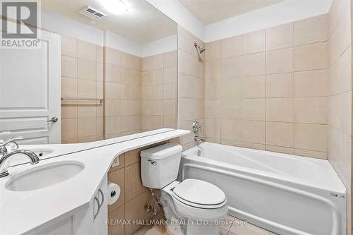 505 - 1121 Bay Street, Toronto, ON - Indoor Photo Showing Bathroom