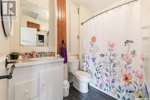 6 Tennant Street, Craven, SK - Indoor Photo Showing Bathroom