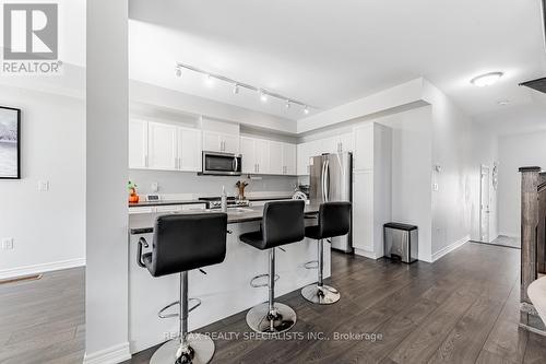 9 Churchlea Mews, Orillia, ON - Indoor Photo Showing Kitchen With Upgraded Kitchen