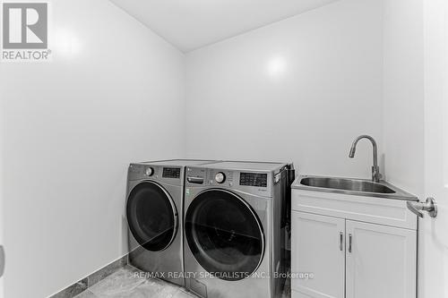 9 Churchlea Mews, Orillia, ON - Indoor Photo Showing Laundry Room