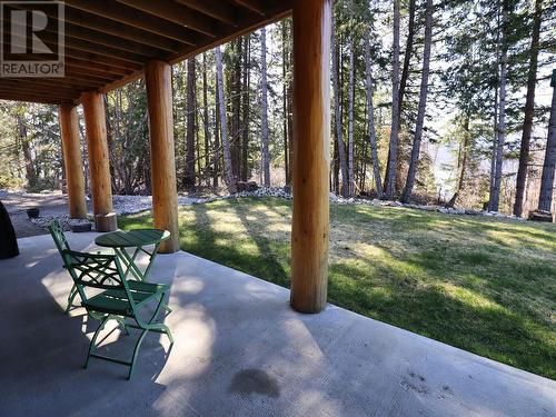 2589 Airstrip Road, Anglemont, BC - Outdoor