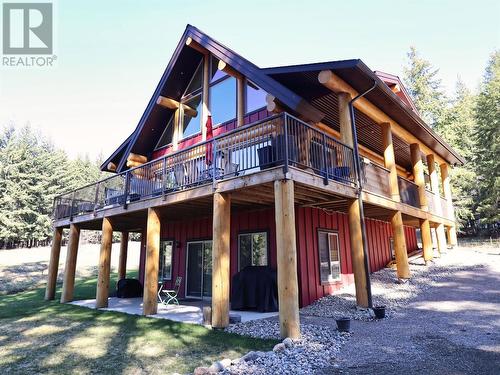 2589 Airstrip Road, Anglemont, BC - Outdoor